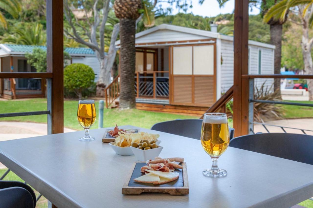 Camping Vila Village Sant Feliu de Buixalleu Zewnętrze zdjęcie